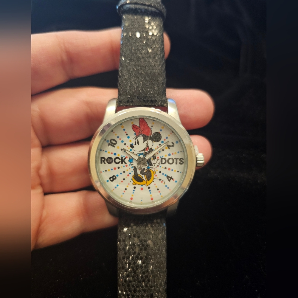 Disney Minnie Mouse Rock the Dots Silver Alloy Watch, Black Leather Strap NWOT